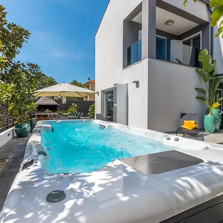 House With Pool Ledenko Apartment Biograd Na Moru Exterior photo