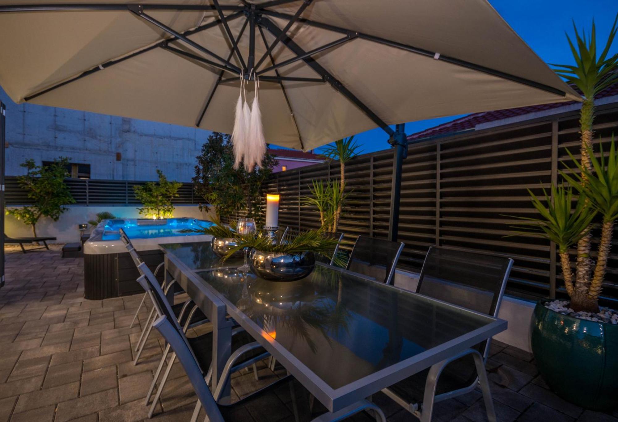 House With Pool Ledenko Biograd Na Moru